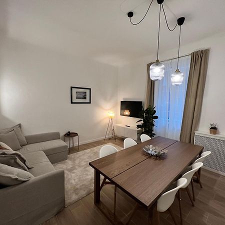 Spacious 3 Bedroom Apartment Milan Exterior photo