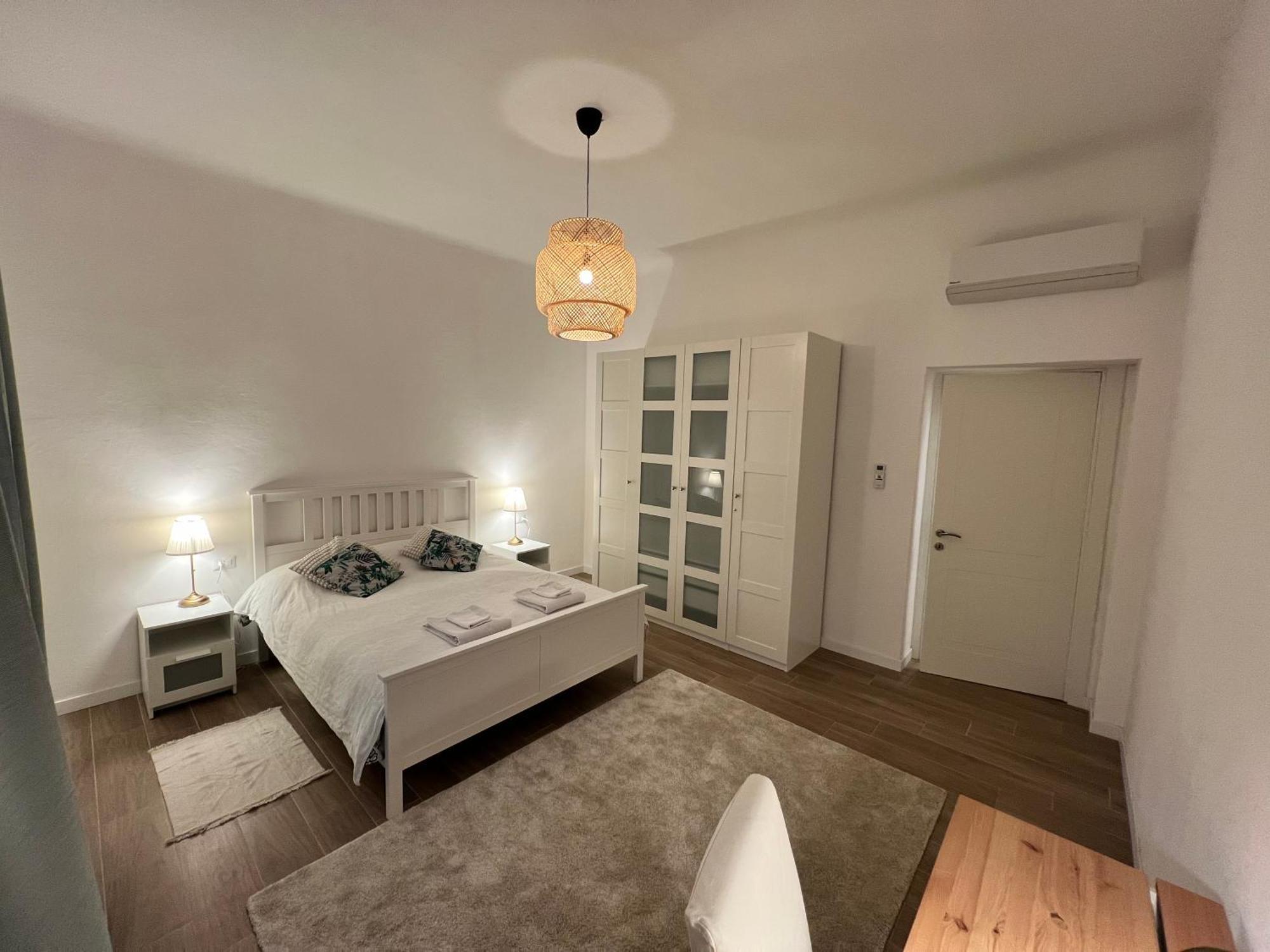 Spacious 3 Bedroom Apartment Milan Exterior photo